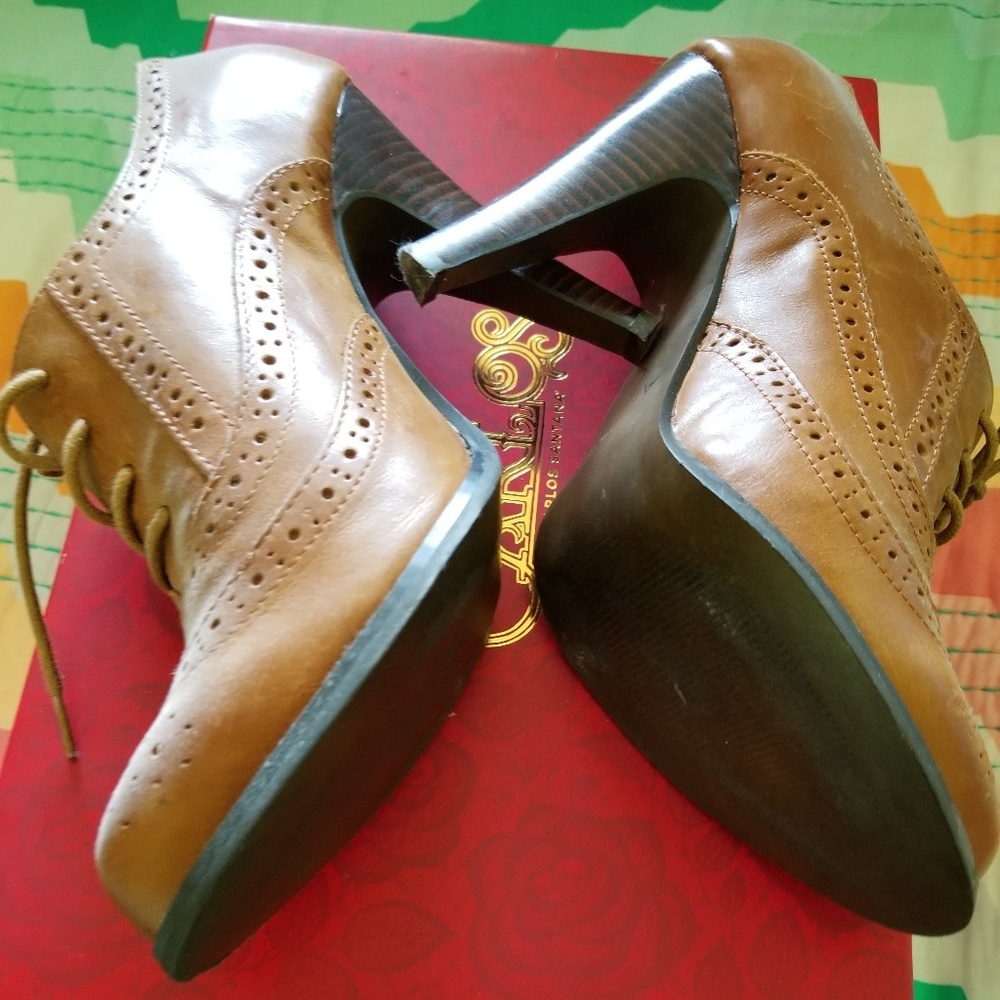 ALDO HEELS - Picture 2 of 3